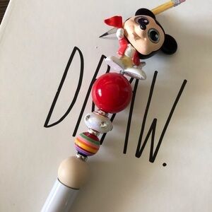 Disney Doorables: Mickey & Friends: Mickey Mouse Team handmade beaded pen